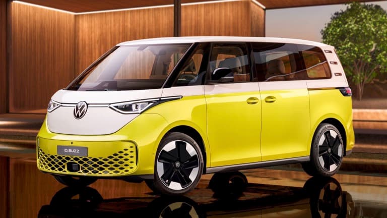 Volkswagen ID. Buzz LWB Pro electric MPV exterior, front three-quarter view.